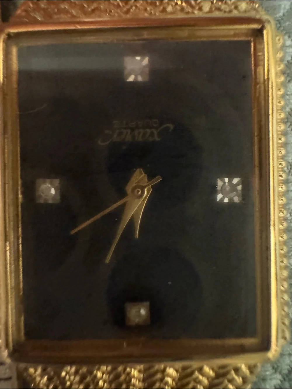 Xavier Diamond Quartz Gold Tone Watch with Black Dial. WORKS
